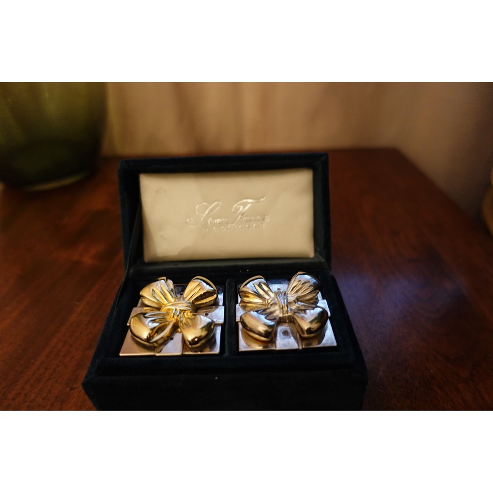 Silver Creekings by Godinger‎ Silverplate Ribbon Bow Salt and Pepper Shakers